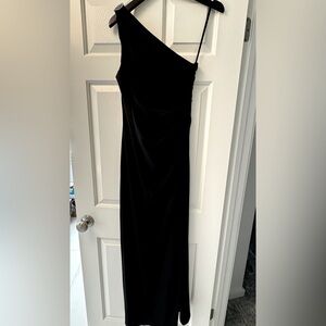 Lauren Ralph Lauren Evening One Shoulder Gown. Size 10